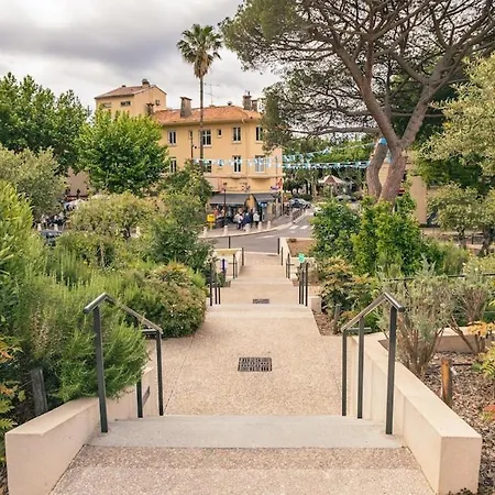 Climatise, Plein Centre, Garage Appartement Sainte-Maxime